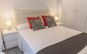 Apartamentos Constitucion By Renthas